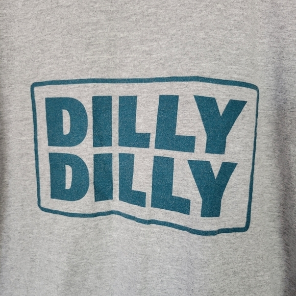 Dilly Dilly Bud Light Grey Short Sleeve T-shirt Unisex Large Gildan - Picture 2 of 5